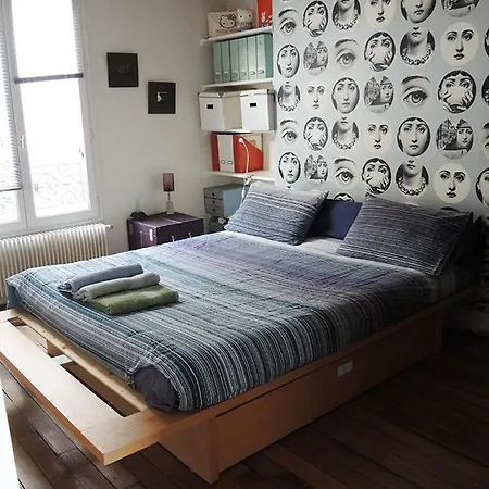 Stylish Flat With Balcony Facing South Maison d'hôtes 4*