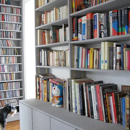 Stylish Flat With Balcony Facing South Maison d'hôtes *