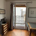 Stylish Flat With Balcony Facing South Gasthof
